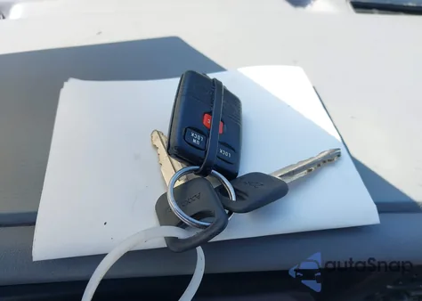 1994 Ford Explorer z USA, uszkodzony, nr VIN 1FMDU34X6RUB10986